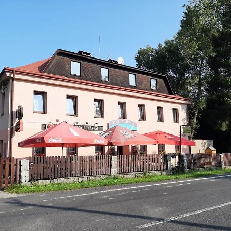 Penzion Restaurace Zatisi Румбурк Екстер'єр фото